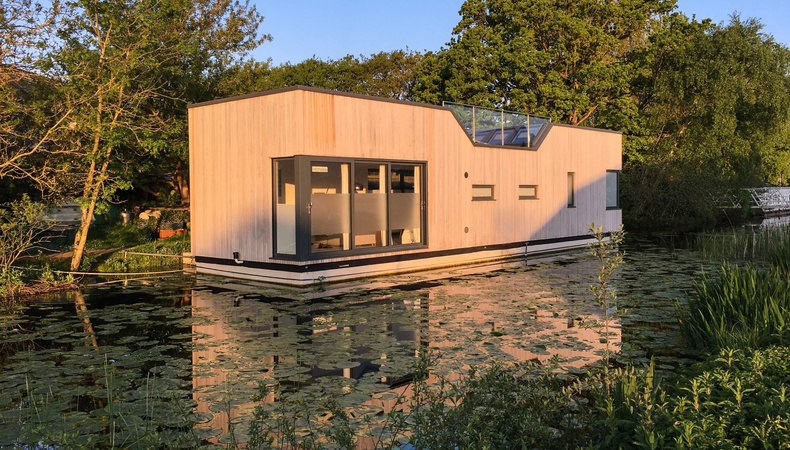 floating_home__ventaxia_project_pr_medium_2309
