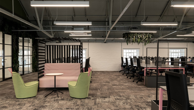 2CF8-open-office-1713790500.jpg