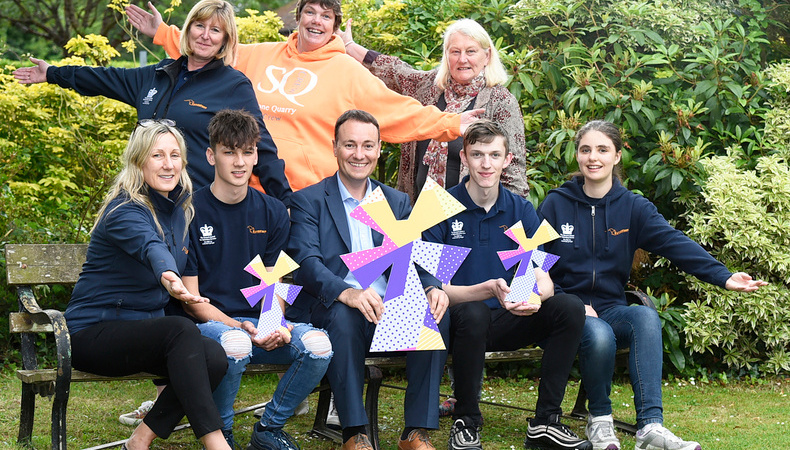 applauds_awards_launch_groups_1800