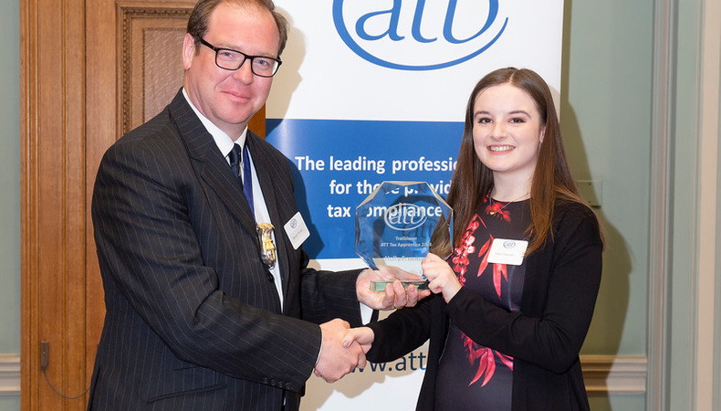 holly_freeman_award_800_01