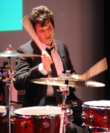 05nov2020_3__iconic_blondie_drummer_clem_burke_has_collaborated_with_the_research_group_1500_01