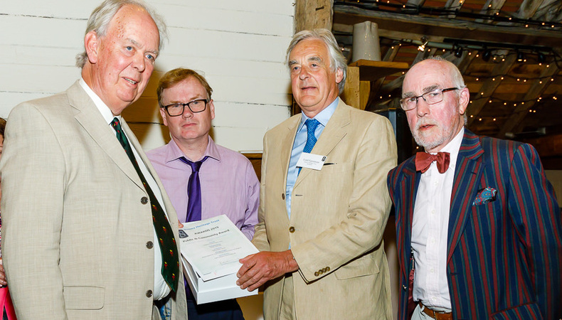 10jul19_pc_petworth_real_tennis_philip_robinson_petworth_rt_simon_hepworth_pilbeam_lord_egremont_and_terry_adsett_savills_1000