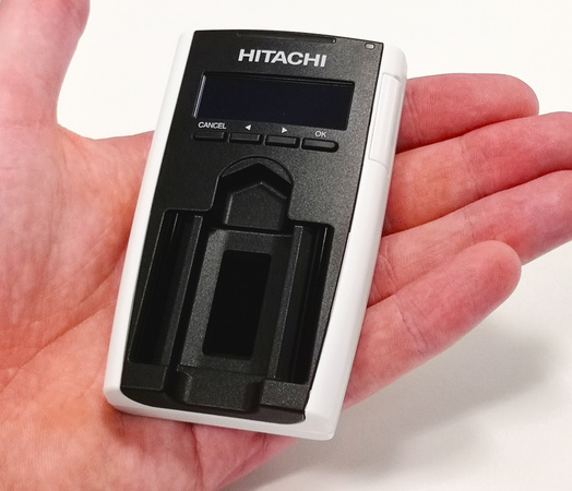 02nov2019_9_barclays_finger_vein_scanner_2656_02