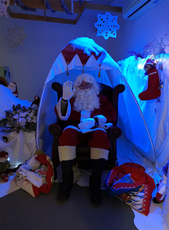 smaller_santa_1020