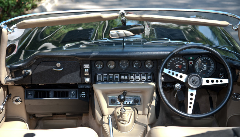 classic_jaguar__4368_01