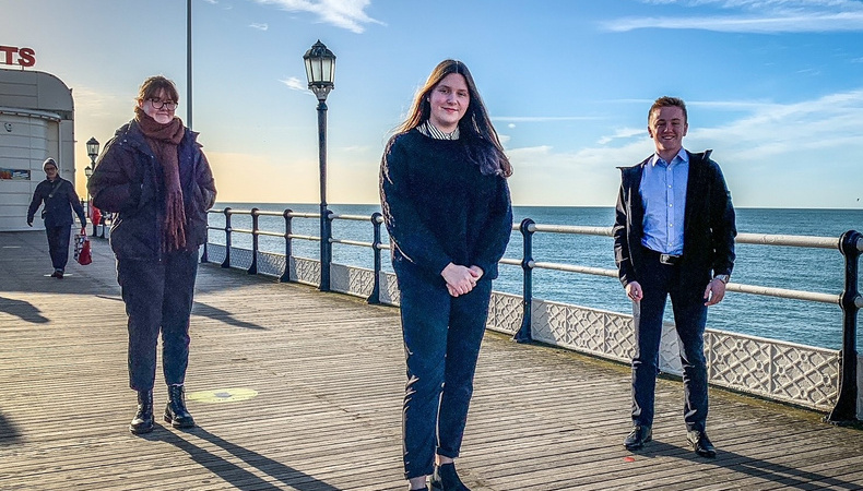 apprentices_from_left_chloe_millie_and_jake_3_1476_01