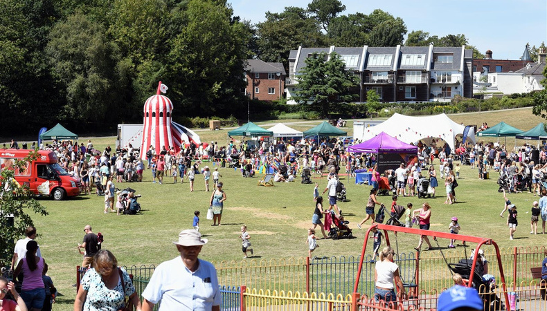 playdayhaywardsheath01_large_1640