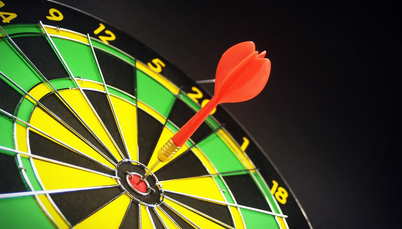 action_coach_dart_board_1920