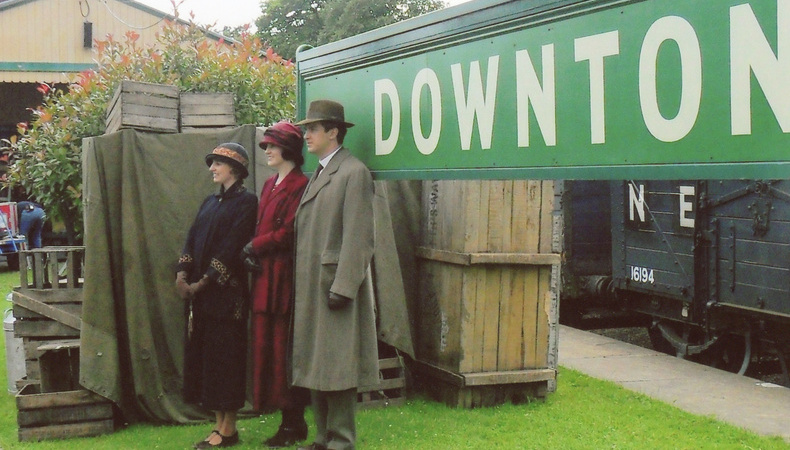 CF51-bluebell-downton-abby-1633079864.jpg