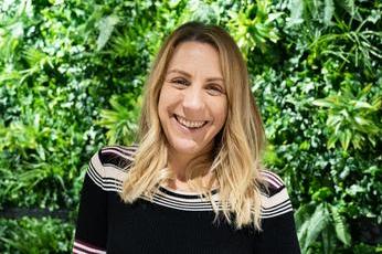 Donna Fielder headshot.jpg